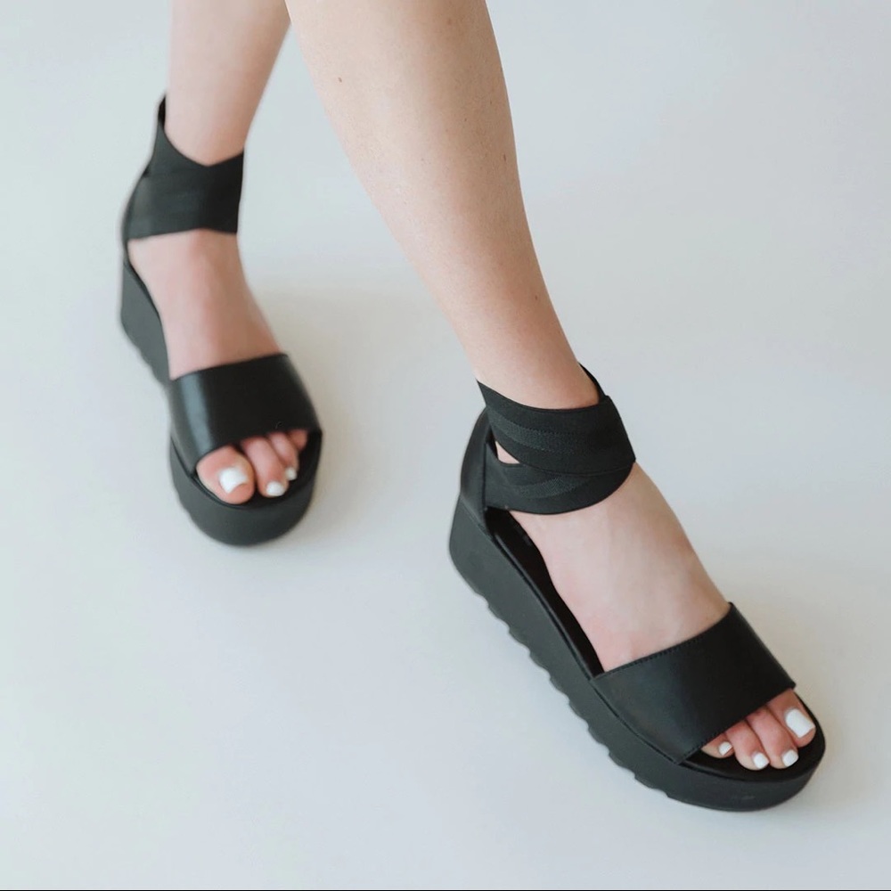 Sorel Flatform Cameron Ankle Strap Black 12